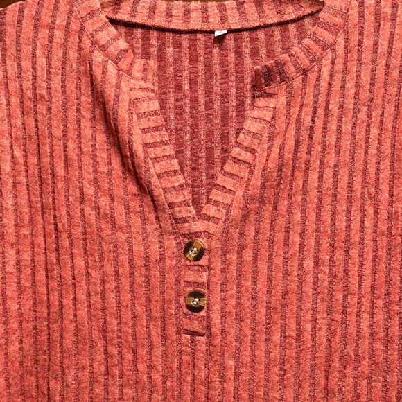 Women's Button-Detail Ribbed Top - Rust - Picture 2 of 7